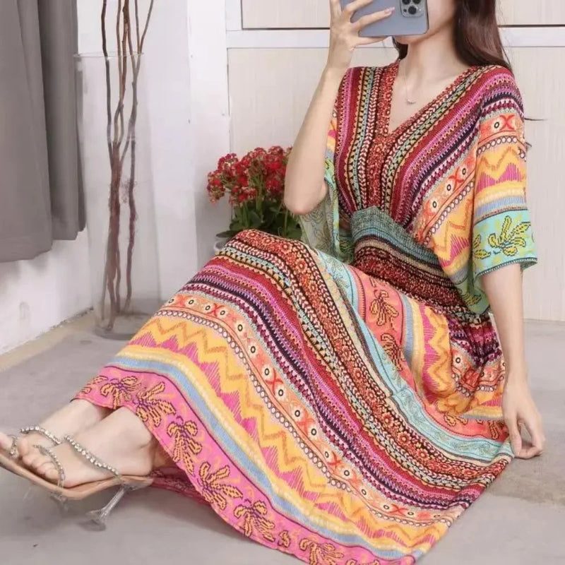 Kadın Retro Elbise – V Yaka, Uzun, Çiçek Desenli, Plaj ve Tatil Stili