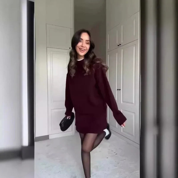 Kadın Triko Mini Elbise Takımı – Sonbahar İçin Şık ve Rahat