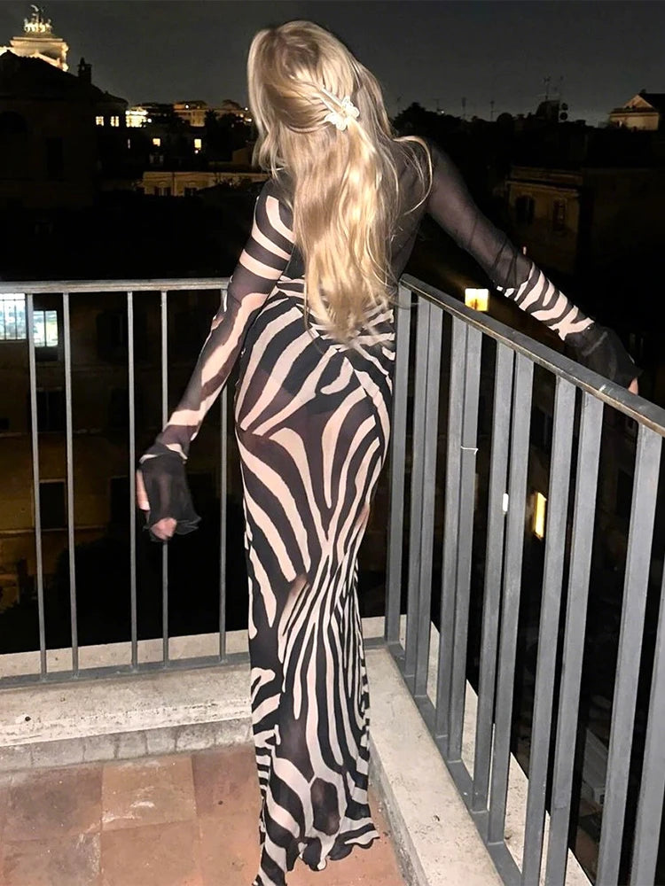 Kadın Sokak Modası Tül Parçalı Elbise – Baskılı, Düşük Yakalı, Seksi Dekolteli, Büzgülü, Volanlı Kollu, Vahşi Tarz Uzun Bodycon